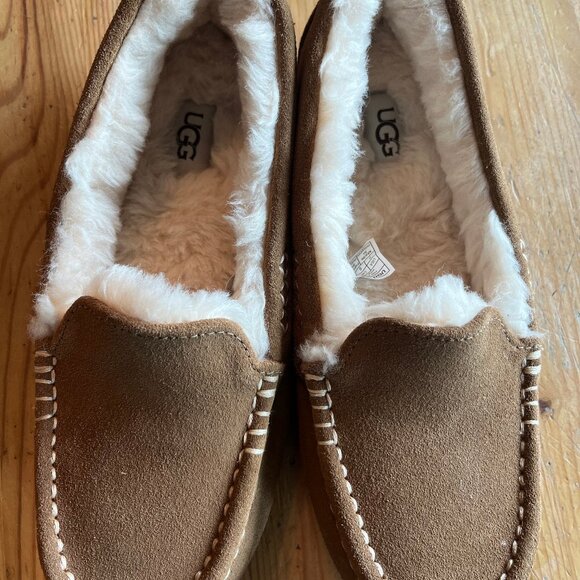 UGGS Ansley - Picture 2 of 4